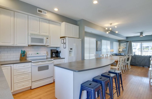 Bethany Beach House | Ocean Block retreat w/5 Balconies in Bethany Beach