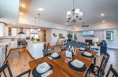 North End Condo | Ocean City Luxury 5BR/4.5BA Condo-Top-Floor w/Elevator, 1.5 Blocks to Beach