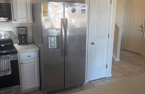 South End Condo | Ocean City, NJ. Cozy Second Floor Condo at 35th Street. Family-owned and managed