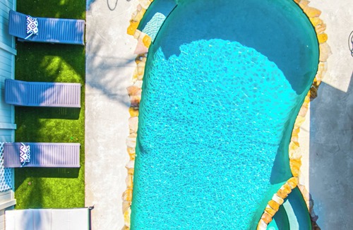 Tropic Palms House | Ocean Club Luxury- Great Pool & Jacuzzi -5 Beds by the Beach - Prime Location