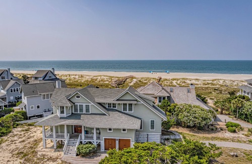 South Beach House | Ocean front 5 bedroom reverse floor plan home! Access to both clubs and 2 new golf carts