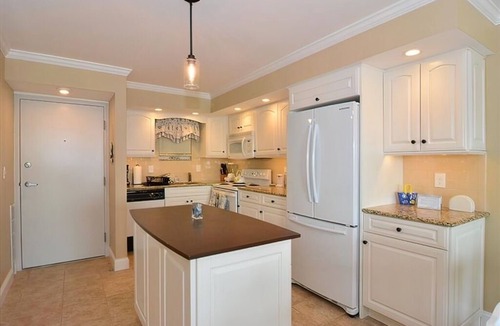 South Rehoboth Condo | OCEAN FRONT CONDO. ENJOY YOUR MORNING COFFEE SITTING ON YOUR PRIVATE BALCONIES WATCHING THE SUNRISE.