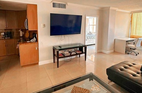 Bermuda Riviera Condo | Ocean Front Resort 7th Floor