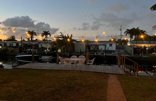 North Central Hollywood House | Ocean Front Suit Independent entrance 8 minutes from the beach by car