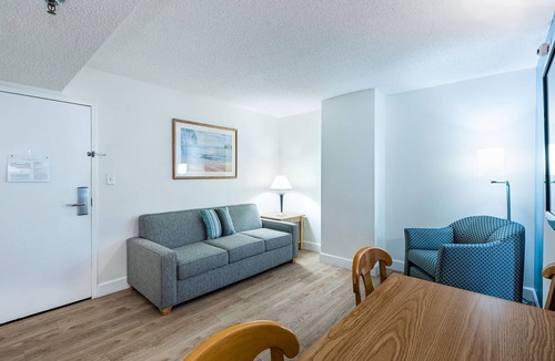 Northeast Virginia Beach Resort | Ocean Key Resort Directly Across the Street from Beach with Balcony!