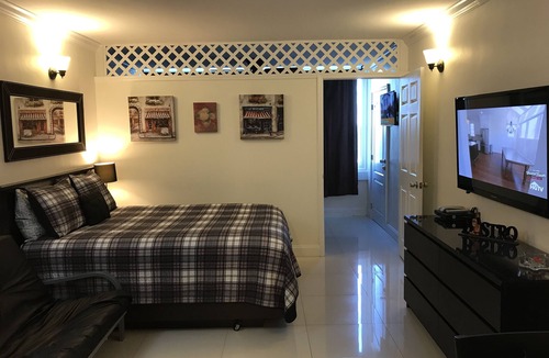 Galt Mile Resort | Ocean Manor Beach Resort City View Studio 2 Queen Beds -Private Area- No Balcony