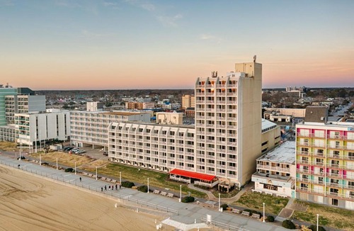 Northeast Virginia Beach Resort | Ocean Sands Resort, Oceanfront, Virginia Beach by Vacatia
