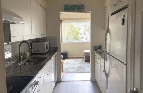 Northeast Virginia Beach House | Ocean Side North End 3-Bedroom Condo - 2 min Walk to Beach