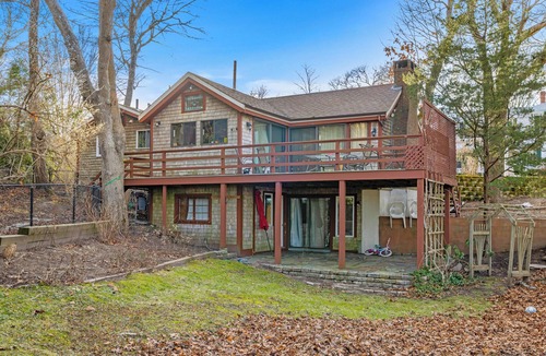 Cotuit Cottage | Ocean View Cottage - Pet-Friendly