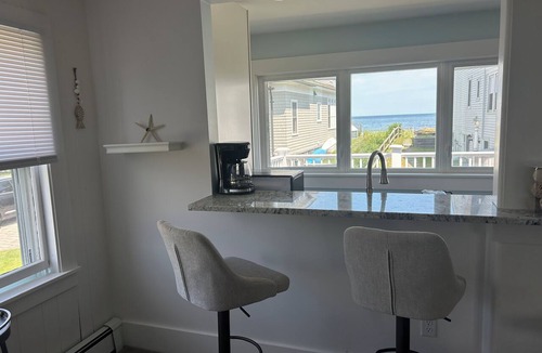 Rye Apartment | Ocean-View Rye Beach Condo | Private Beach Access & Walk to Petey’s Seafood