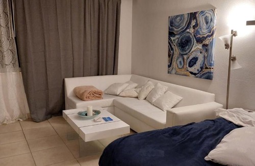 Sunny Isles Beach Apartment | Oceanfront 1BR in Sunny Isles - 4 guests, pool & beach