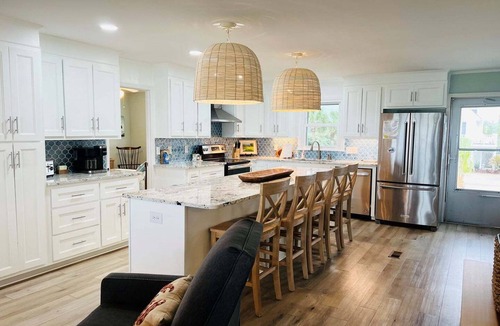 Holden Beach House | Oceanfront 5BR beach house with pool in Holden Beach, perfect for 12 guests.
