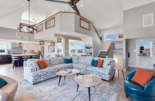 Avon House | Oceanfront*8 Bedrms*Elevator*2 Hot Tubs*Community Pool/Tennis*Porch Swing