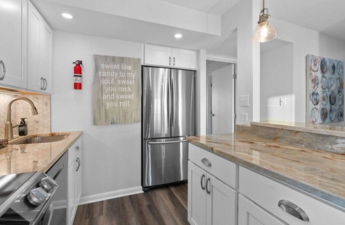 Northeast Virginia Beach Condo | Oceanfront Beach Condo, Pool, Gym, Fishing Surfing