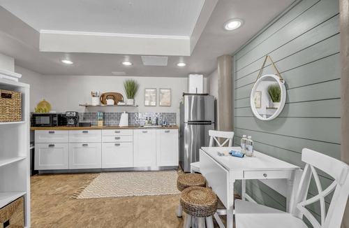 Surf City Cottage | Oceanfront Charm | Classic 1960s Cottage | Screened Porch & Extra Suite