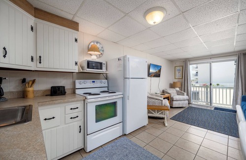 Midtown Ocean City Condo | Oceanfront condos with 3 night minimum rentals and linens included!