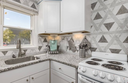 Midtown Ocean City Condo | Oceanfront condos with 3 night minimum rentals and linens included!