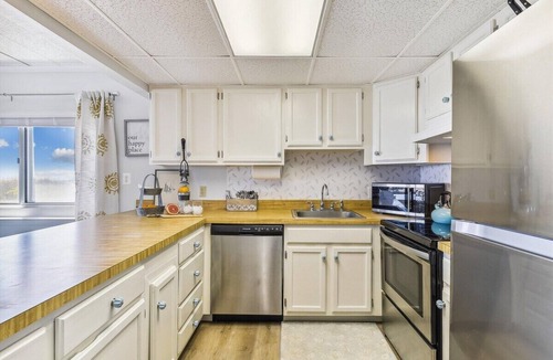 North Ocean City Condo | Oceanfront First-Floor Condo | Beachfront Views