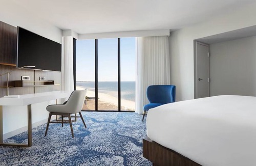 Northeast Virginia Beach Hotel | Oceanfront Getaway! Pool, Restaurant & Trails Nearby!