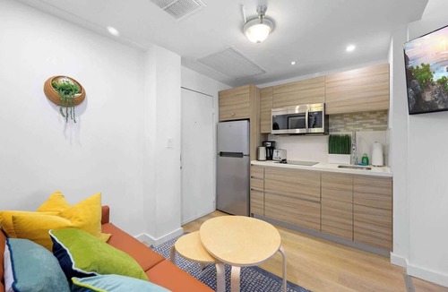 Flamingo/Lummus Apartment | Oceanfront Junior 2BR APT on Ocean Drive