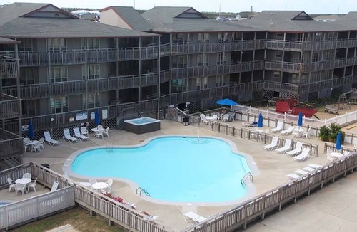 Kill Devil Hills Resort | Oceanfront - One Bedroom unit in OBBC1 Resort,Ground floor easy access to beach