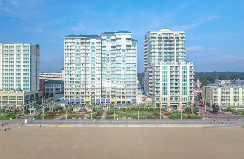 Northeast Virginia Beach Resort | Oceanfront resort on Virginia Beach Boardwalk