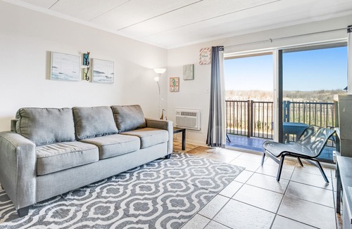 Midtown Ocean City Condo | Oceanfront retreat with direct beach access - near attractions & more