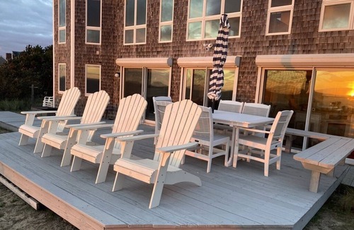 North Eastham House | Oceanfront w/Private Stairs to Beach and Spectacular Sunsets!