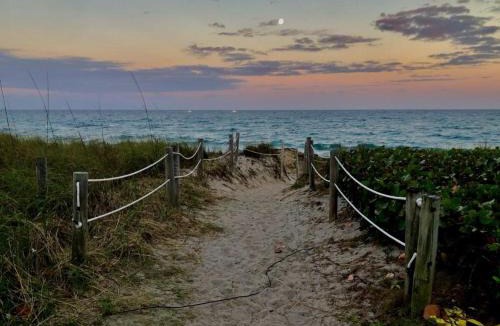 Deerfield Beach Apartment | Oceans Beach Resort 735