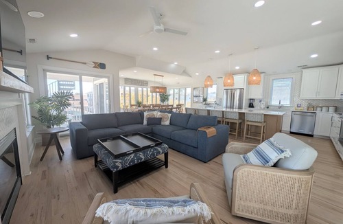 Bethany Beach House | Oceanside 8 Bedroom in Bethany - walk to the beach!