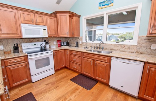 Corolla Light House | Oceanside, Close to Community Amenities, Private Pool, 600 ft to Beach Access, 216, Beach Ball