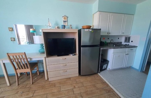 Wildwood Crest Condo | Oceanview 1-bedroom condo efficiency in Wildwood Crest