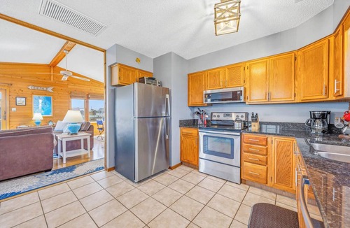 Avon House | Oceanview Home in Avon w/Screened Porch, Cargo Lift, Grill. Under the Big Sky!