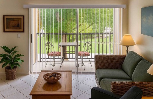 Sunny Isles Beach Condo | OH WOW! 5 minutes from the beach with free parking.!