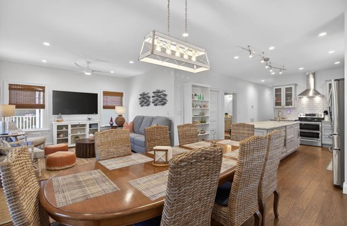 Cape Charles House | Old Bay Home with First-Floor Bedrooms, Near Beach