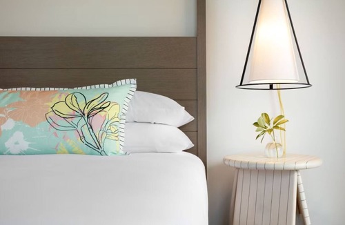 Historic Seaport Hotel | Old Town Key West Hideaway with Poolside Fun!