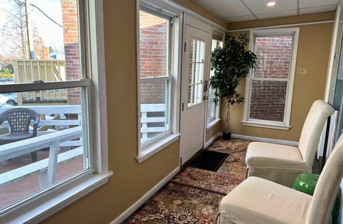 Berlin Apartment | On Main Street - Apartment C - Berlin, MD