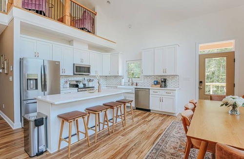 Roseland House | On Mountain Time