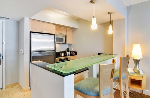 Sunny Isles Beach Resort | On the Ocean - Marenas Resort Apartment
