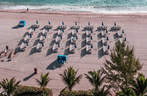 Sunny Isles Beach Resort | On the Ocean - Marenas Resort Apartment