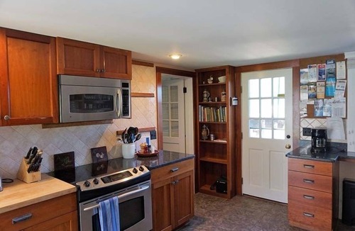 West Chatham House | On the water with amazing views! Dogs welcome! RPMS014