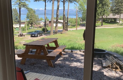 Lakeside Cabin | One bedroom cabin located about two blocks from Flathead Lake and the public bea