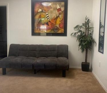 Aurora Highlands Apartment | One Bedroom One street over from Amazon HG