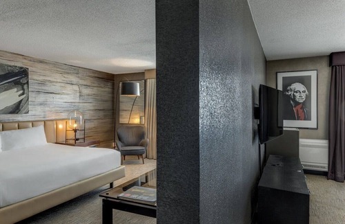 Bay Village Hotel | One Bedroom Suite King Bed, Revere Hotel, Pet-friendly, Copley Square - 0.7 mile