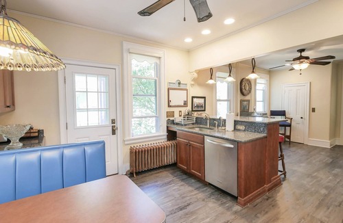 North End House | One of a kind single family home, 6 bedrooms, sleeps 13