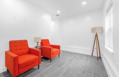 Greenville House | Open concept 3 BR-3BA-12 min to EWR-25 min to NYC