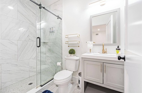 Greenville Apartment | Open Concept 3Bed-2.5 Bath 15 Min to FIFA 25 Min NYC
