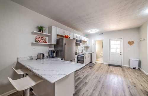 Cape Charles House | Orange Crush Townhome I, Beach & Pet-Friendly