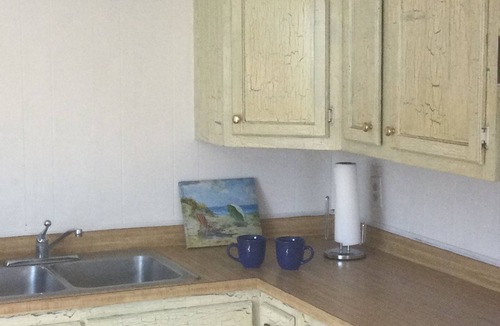 Ocean Sands House | Original Cottage, recent upgrades, Beach 100' ,Pool, 4 Bed, and 2 Ba