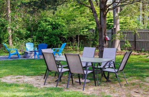 East Falmouth Cottage | Outdoor Shower, Firepit, BBQ, AC units and more! Near downtown and beaches!